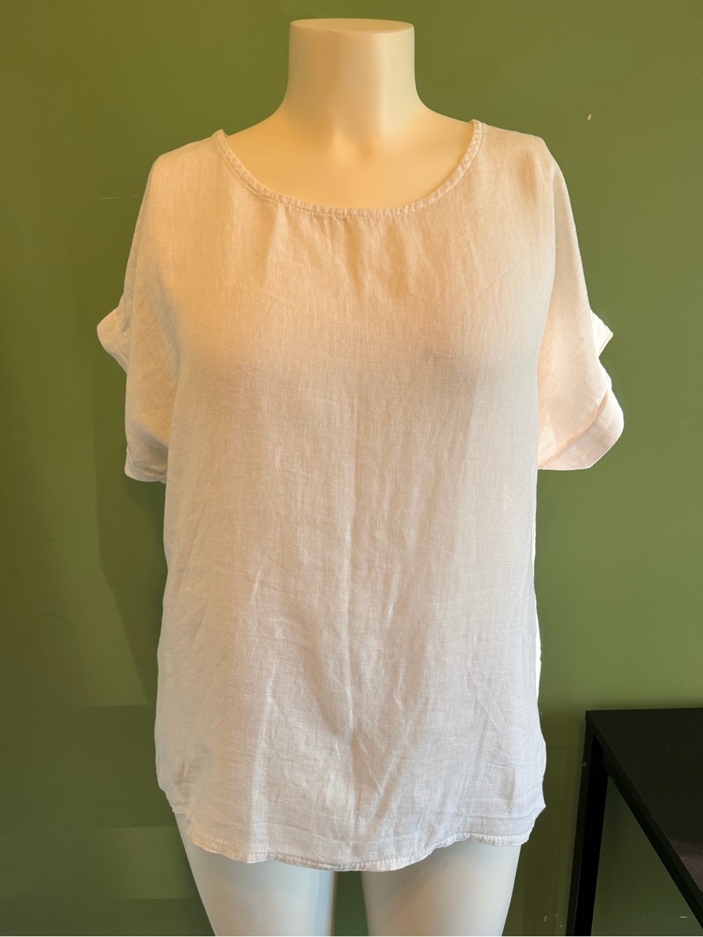 Women's White Linen Short-Sleeve Tunic Top